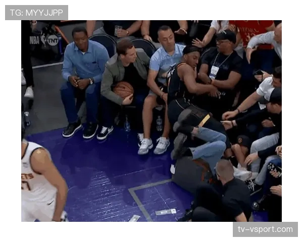 推人犯规标准到底有多模糊？裁判如何界定推人与身体接触？